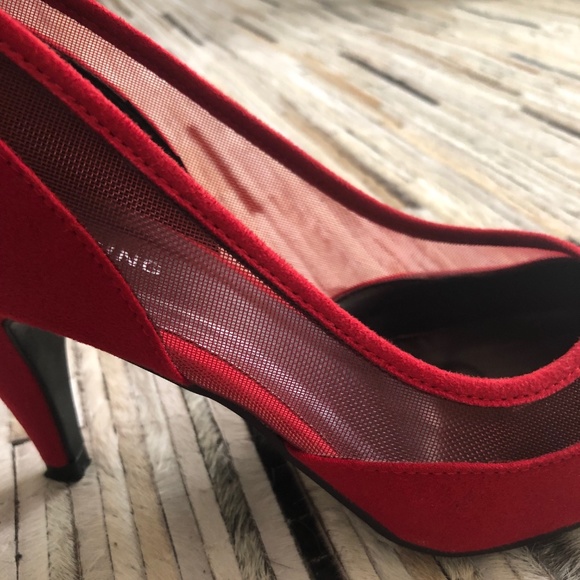 Spring Red Pumps - Picture 6 of 7
